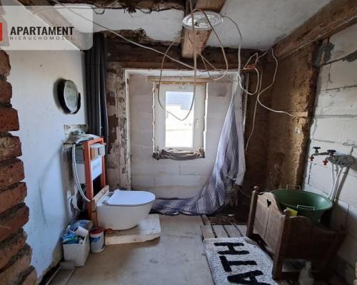 DOM NA SPRZEDAŻ- WIEŚ PIĘKNA SPOKOJNA OKOLICA.