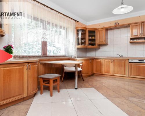 Duża Willa z potencjałem.