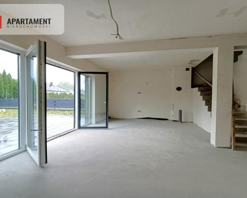 Dom blisko plaży Jezioraka. Stan deweloperski