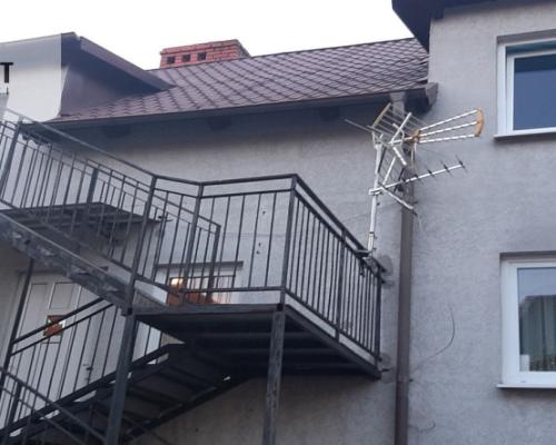 TYLKO U NAS! DUZY DOM TRZY MIESZKANIA