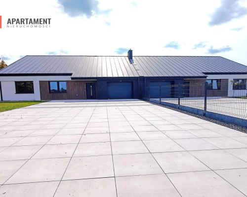 PARTEROWY dom w otoczeniu JEZIOR | garaż | taras