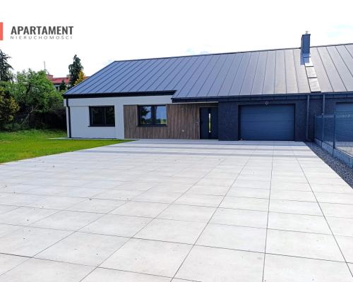 PARTEROWY dom w otoczeniu JEZIOR | garaż | taras