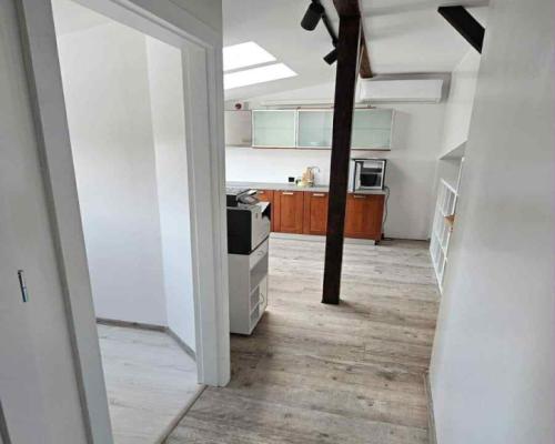 Dom z ogrodem i lokalem pod działalność