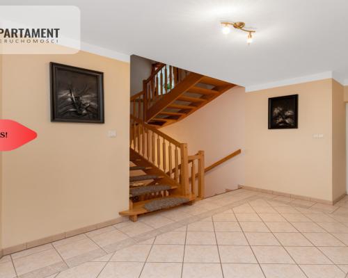 Duży dom wolnostojący!