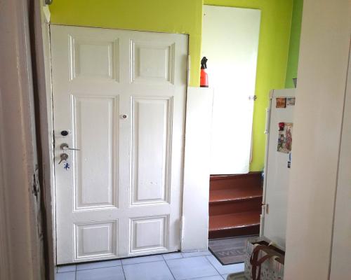 Mogilno- kamienica na rynku 175m2, lokal handlowy