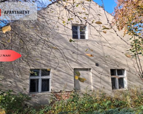 Dom na wsi do remontu z 5,5 ha ziemi.