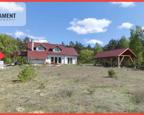 Dom z przepięknym widokiem na polanę w Lesie