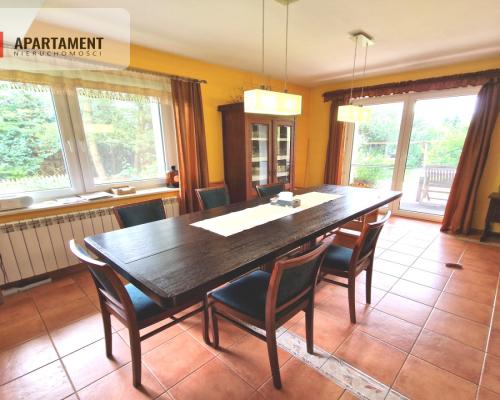 W otoczniu natury, z dala od zgiełku.