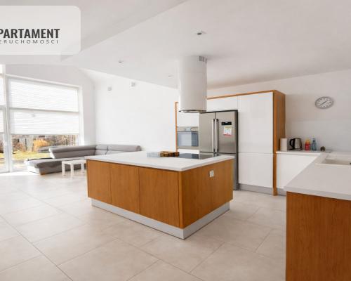 Komfortowy dom z ogródkiem na wynajem