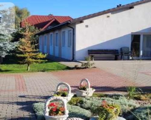 Budynek pod gabinety lekarskie, przychodnie, dom o