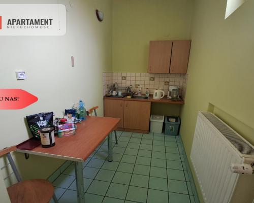 Lokal użytkowy z potencjałem w centrum Wąsosza!