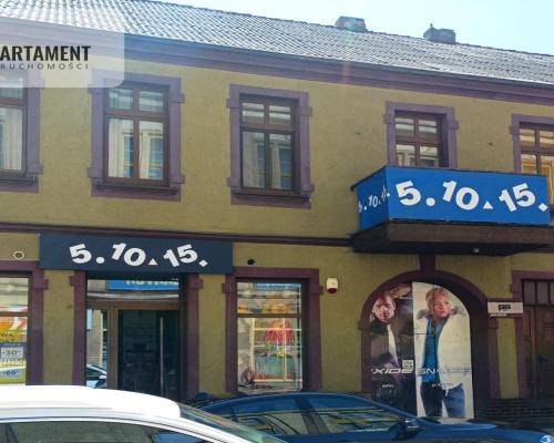 ODNOWIONA KAMIENICA W CENTRUM ŚWIECIA