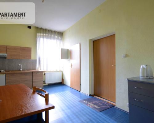 ODNOWIONA KAMIENICA W CENTRUM ŚWIECIA