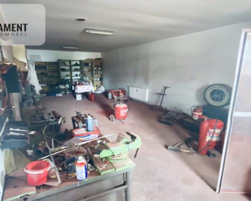 Budynek handlowo usługowy