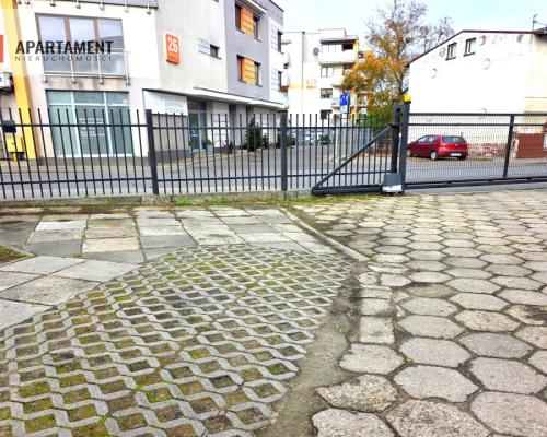 Garaż murowany, ocieplony, prąd,  kanał