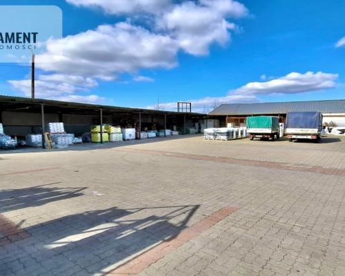 Hala z biurami, placem i mieszkaniem na piętrze