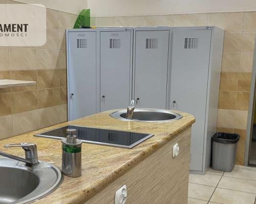 Hala gotowa pod biznes z mieszkaniem