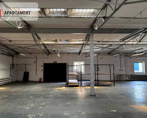 Budynek komercyjny Z POTENCJAŁEM – OKOLE!