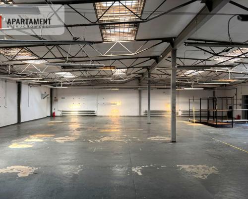 Budynek komercyjny Z POTENCJAŁEM – OKOLE!