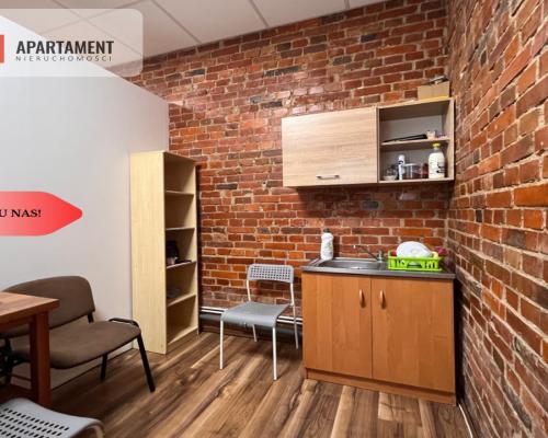 * Kamienica w centrum Kcyni