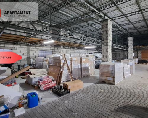 Magazyn z warsztatem samochodowym