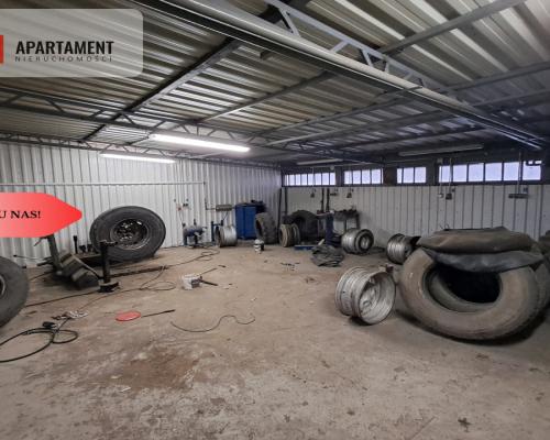 Magazyn z warsztatem samochodowym