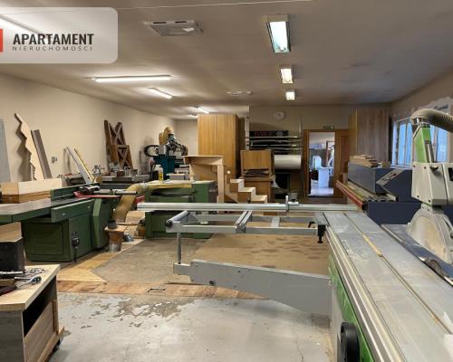 Kompletny, dobry zakłąd stolarski do wynajmu.