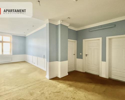 centrum, odrestaurowana kamienica, 1 piętro