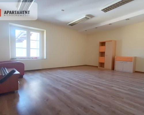 Lokale usługowe wynajem na Rynku w Starogardzie