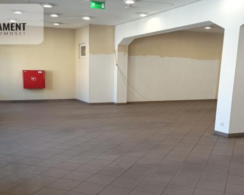 Duży lokal komercyjny do wynajęcia – Chodzież