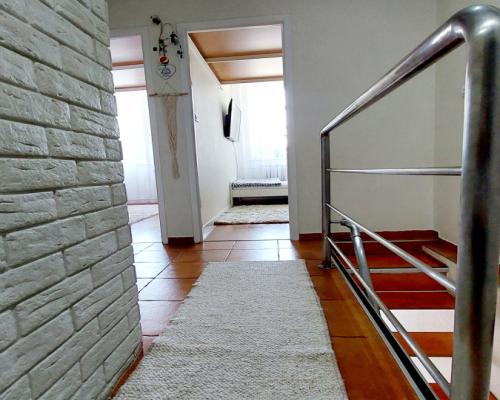 Duże mieszkanie dwupoziomowe - Nakło.