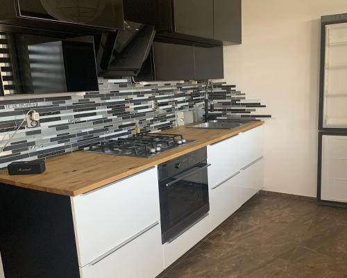 Śródmieście. Teren ogrodzony.