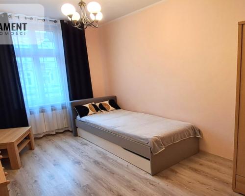 Nowa cena!Duże mieszkanie na parterze w centrum!!!