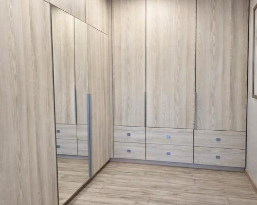 Apartament z widokiem na las