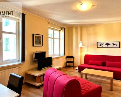 Budynek 2004-lokal umeblowany - od zaraz