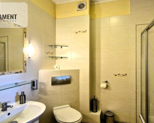 Budynek 2004-lokal umeblowany - od zaraz