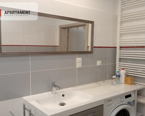 2 pokoje/41 m2/loggia/m.postojowe/winda