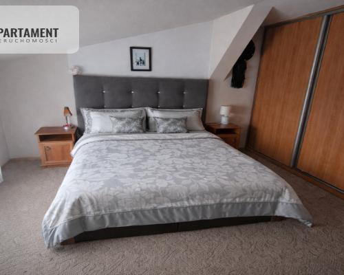 Mieszkanie na pierwszym piętrze z garażem!