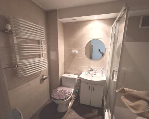 M3-wysoki parter-balkon-Zosinek-do remontu