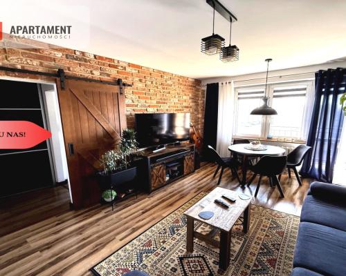 Wyremontowane mieszkanie z dużym balkonem.