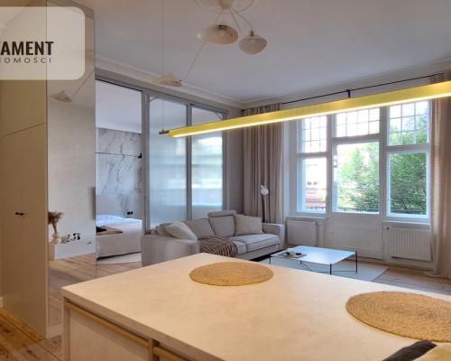 Prestiżowy apartament do zamieszkania, Śródmieście