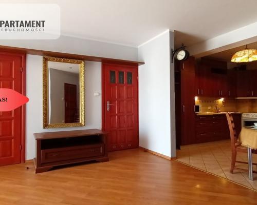 Słoneczne mieszkanie z garderobą i aneksem