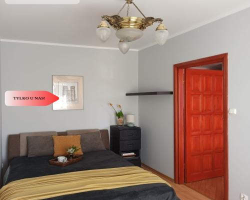 Słoneczne mieszkanie z garderobą i aneksem