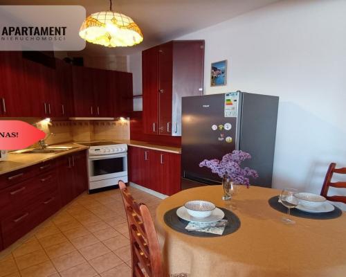 Słoneczne mieszkanie z garderobą i aneksem