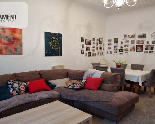 Mieszkanie 4 pokojowe, duży balkon, garaż.