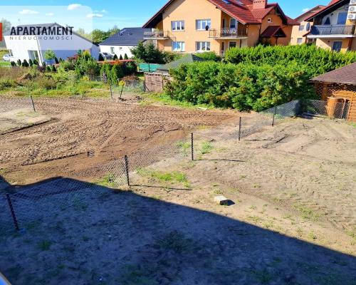 Mieszkanie w czterolokalowym budynku z ogródkiem