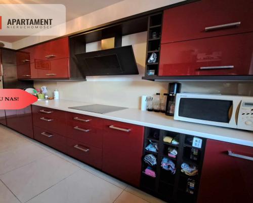 65 m2/3 pokoje/winda/centrum/komórka