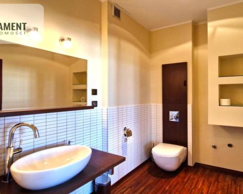 Budynek 2004-lokal umeblowany - od zaraz