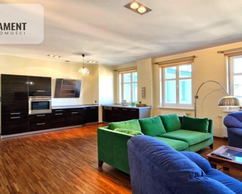 Budynek 2004-lokal umeblowany - od zaraz