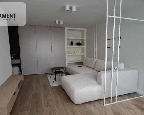 Mieszkanie 2 pokoje po generalnym remoncie .